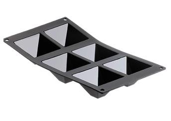 1969.01 6pcs pyramid moulds 17.5*30cm